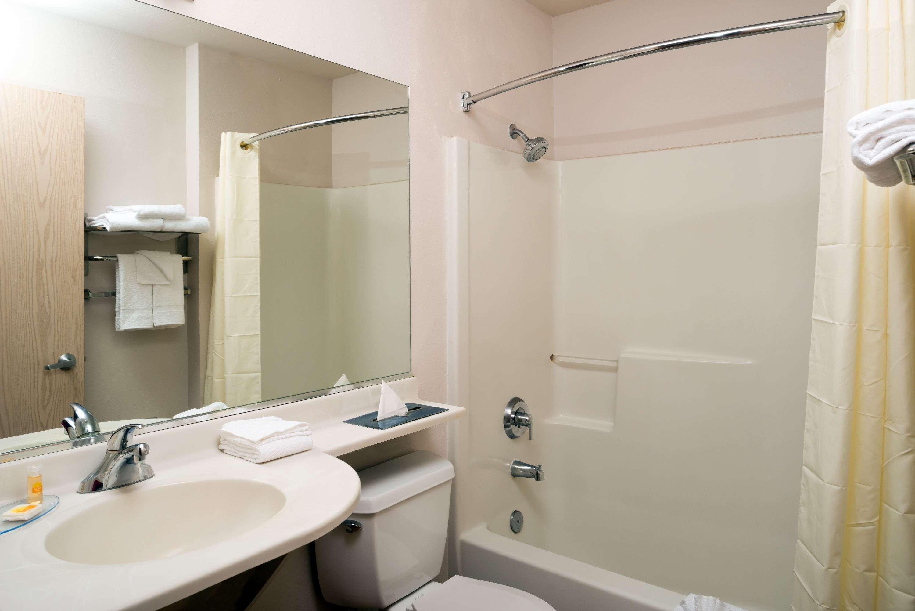 Days Inn & Suites By Wyndham Spokane Airport Эруэй-Хайтс Экстерьер фото