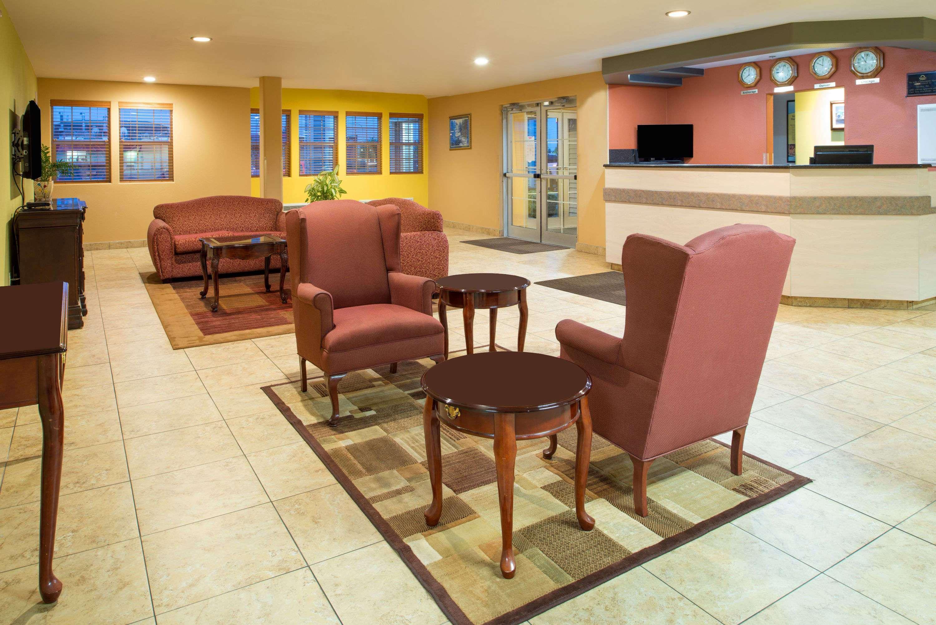 Days Inn & Suites By Wyndham Spokane Airport Эруэй-Хайтс Экстерьер фото